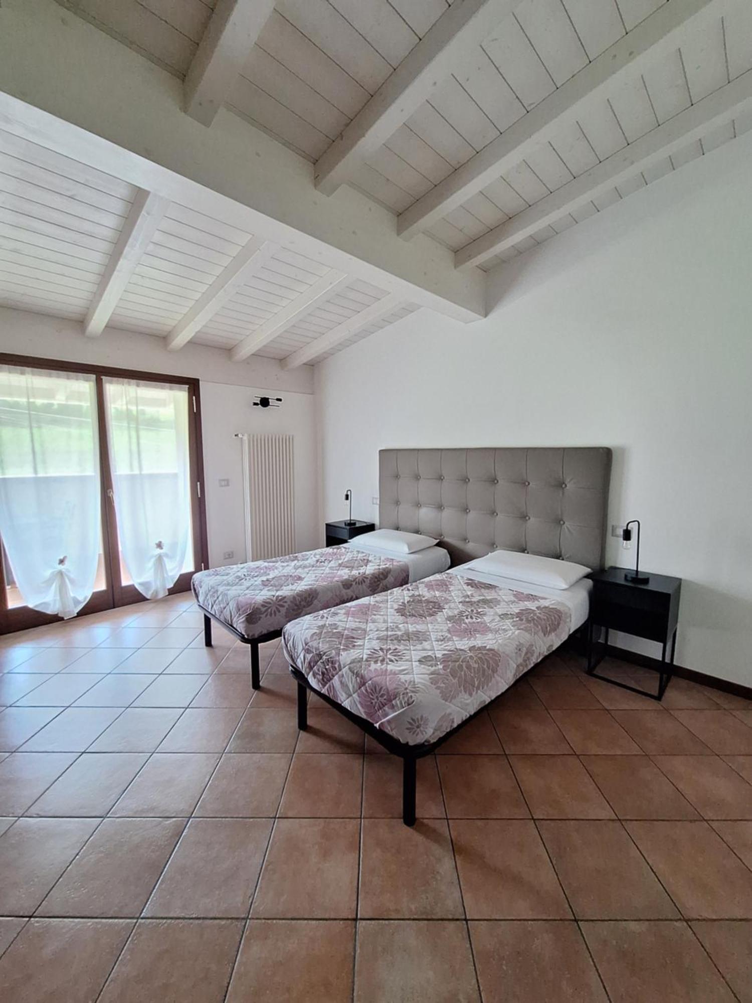 Bed & Breakfast Torrechiara エクステリア 写真
