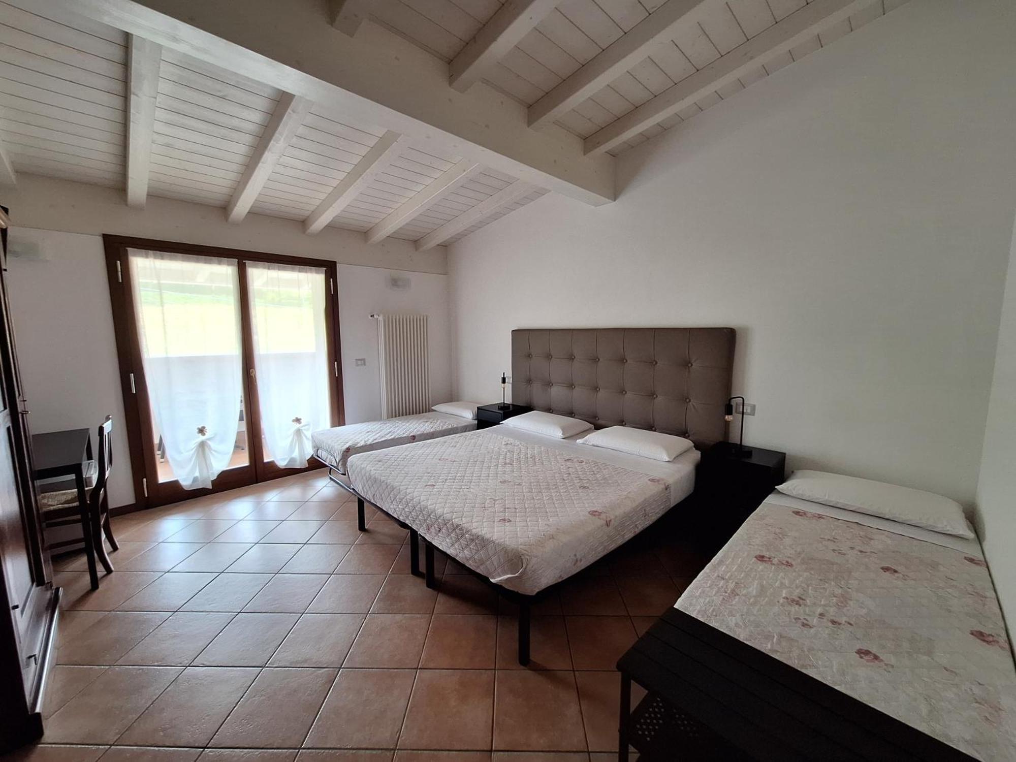 Bed & Breakfast Torrechiara エクステリア 写真