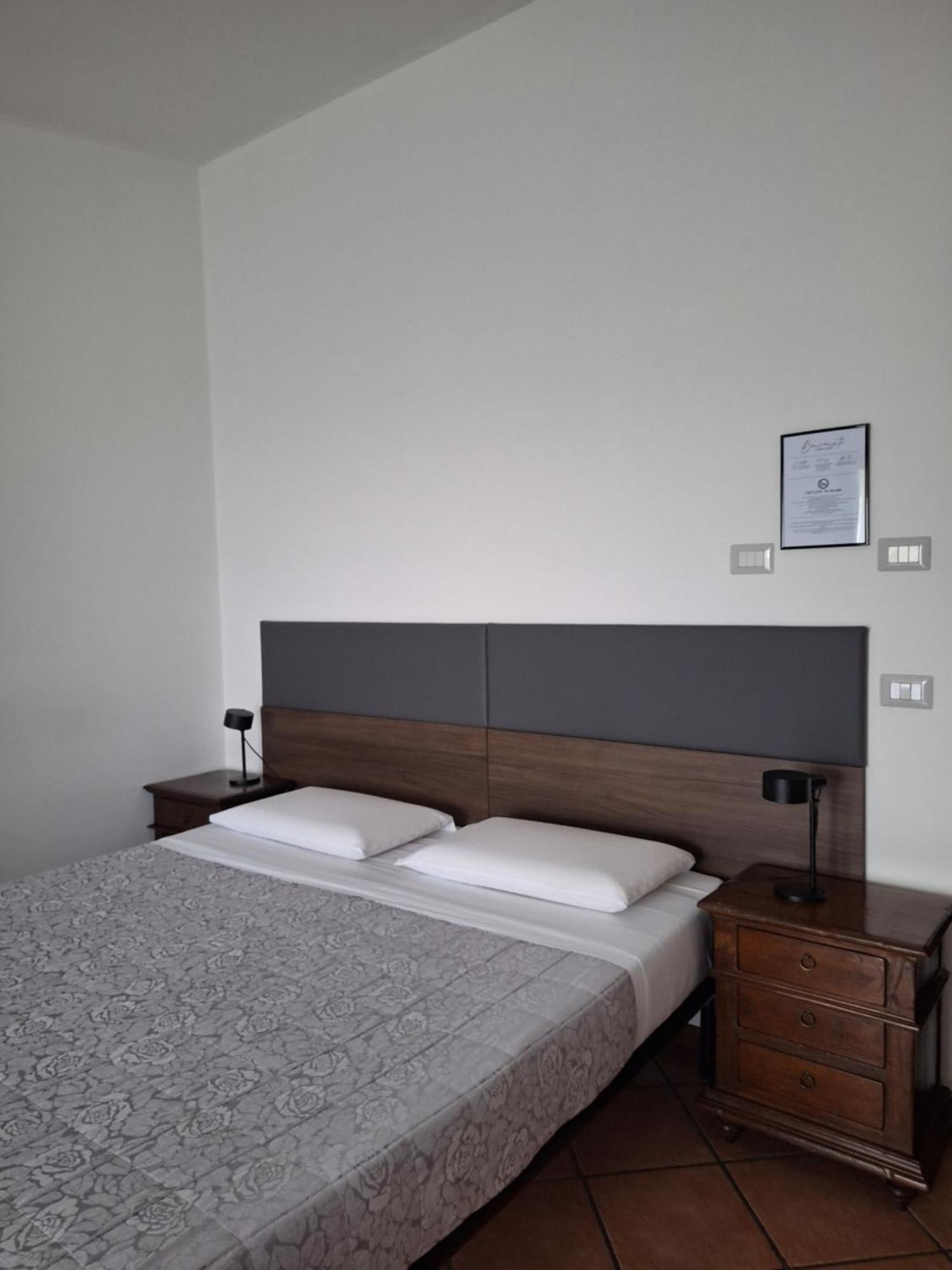 Bed & Breakfast Torrechiara エクステリア 写真